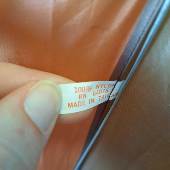 Vintage brown rusty orange compact umbrella with plastic hook handle - Picture 8 of 8